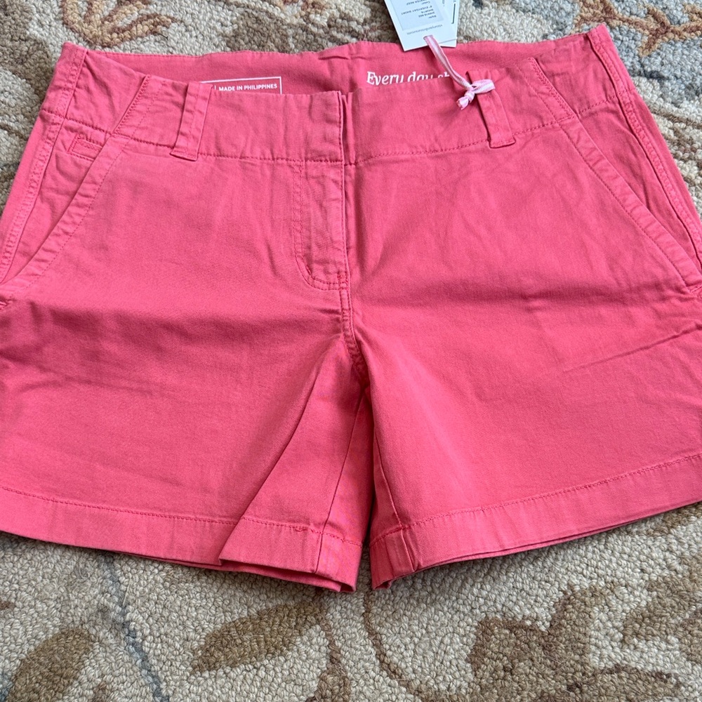 Vineyard Vines Pink Women's Shorts